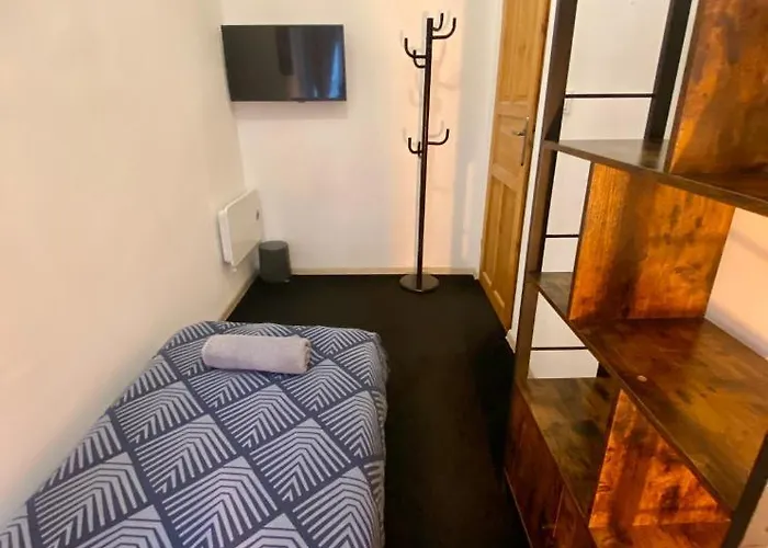 Auberge de jeunesse Topolove & *