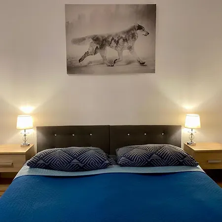 Topolove & * Cracovia