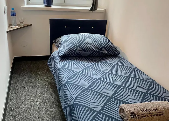 ホステル Topolove &