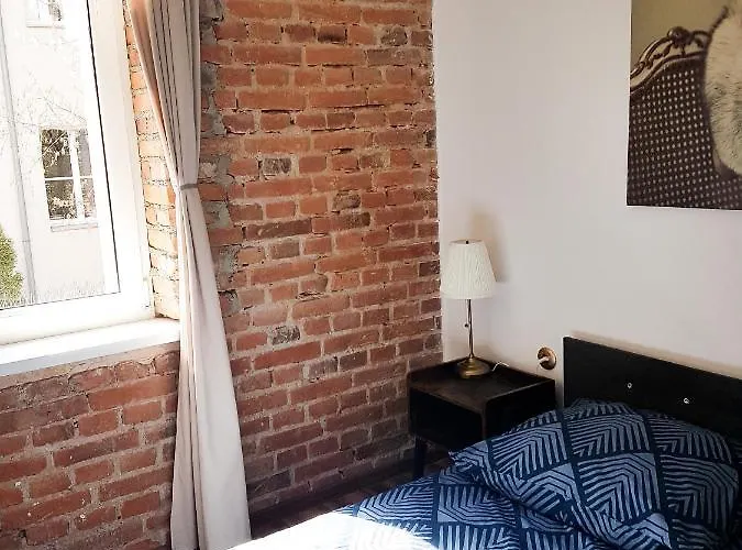 Topolove & אכסניה *